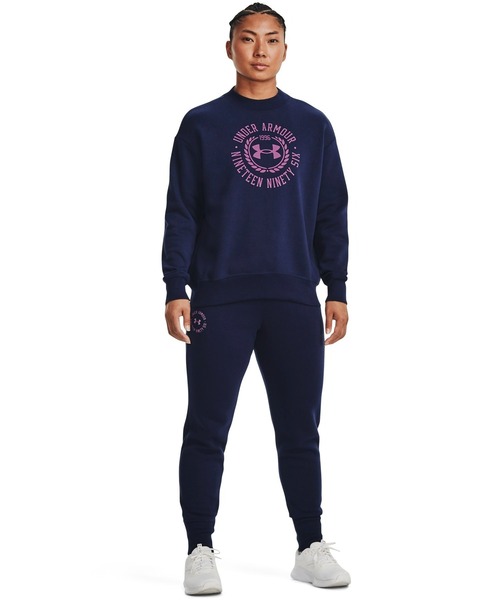UNDER ARMOUR(アンダーアーマー)の「UAライバルフリース クレスト グラフィック クルー(トレーニング/レディース)(スウェット・レディース・ブラック×ホワイト/ネイビー・M/S/L/XL)」の8枚目の写真
