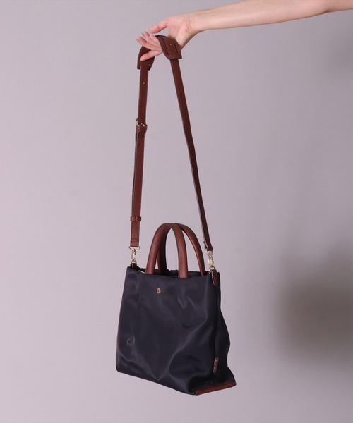 Legato Largo（レガートラルゴ）の「(LF)【Legato Largo】肩楽(かたらく) 2WAY ナイロン ショルダーバッグ（ショルダーバッグ・レディース・ライトブラウン/ブラック/ネイビー/グレー・ONE SIZE）」の13枚目の写真