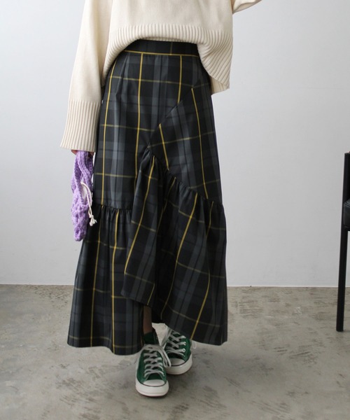 GeeRA（ジーラ）の「チェック柄イレヘムロングスカート（スカート・レディース・ブルー/オフホワイト/ブラック・SMALL/MEDIUM/LARGE）」の2枚目の写真