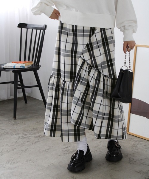 GeeRA（ジーラ）の「チェック柄イレヘムロングスカート（スカート・レディース・ブルー/オフホワイト/ブラック・SMALL/MEDIUM/LARGE）」の22枚目の写真