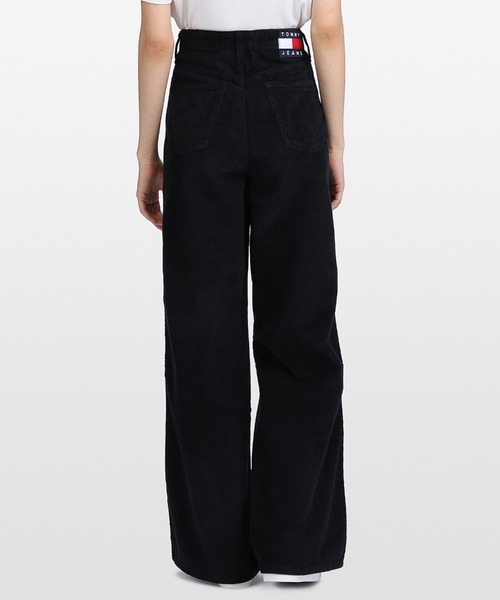 tommy jeans(トミー ジーンズ)の「コーデュロイハイライズワイドパンツ(その他パンツ・レディース・アイボリー/ブラック・25inch/26inch/27inch)」の3枚目の写真