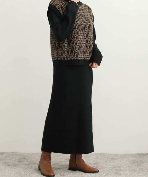 URBAN RESEARCH DOORS（アーバンリサーチドアーズ）の「ジャガードベストセットニットワンピース（ワンピース・レディース・ブラック/カーキ・MEDIUM）」の7枚目の写真