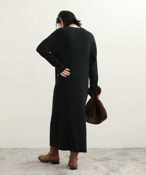 URBAN RESEARCH DOORS（アーバンリサーチドアーズ）の「ジャガードベストセットニットワンピース（ワンピース・レディース・ブラック/カーキ・MEDIUM）」の15枚目の写真