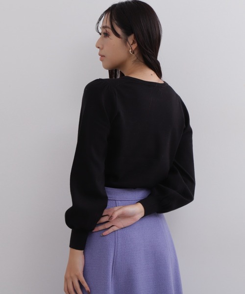 NATURAL BEAUTY BASIC（ナチュラルビューティーベーシック）の「パールスリットニット（ニット/セーター・レディース・ブラック/オフホワイト/ライトグリーン・FREE）」の13枚目の写真