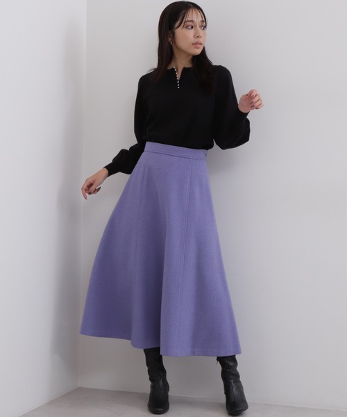 NATURAL BEAUTY BASIC（ナチュラルビューティーベーシック）の「パールスリットニット（ニット/セーター・レディース・ブラック/オフホワイト/ライトグリーン・FREE）」の11枚目の写真