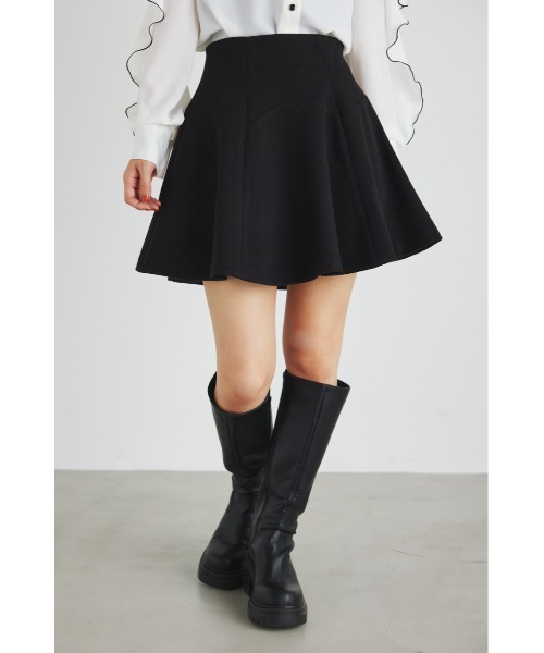 rienda（リエンダ）の「コルセットフレアハイウエストショートパンツ