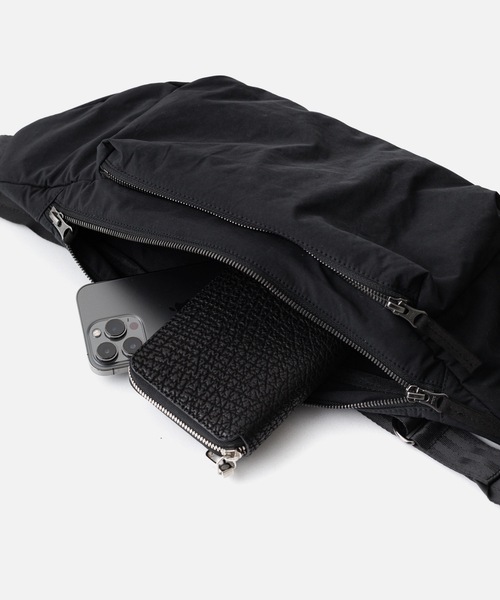 ATTACHMENT(アタッチメント)の「PE / NYマットクロス ウエストバッグ / PE / NY MAT CLOTH WAIST BAG(ボディバッグ/ウエストポーチ・メンズ・ブラック・FREE)」の8枚目の写真