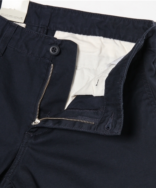 Carhartt（カーハート）の「Carhartt WIP / カーハートワークインプログレス: CLUB PANT / パンツ # （その他パンツ・メンズ・アイボリー/ネイビー・30/32）」の5枚目の写真