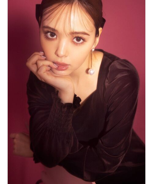 CALNAMUR(カルナムール)の「ベロアマーメイドワンピース(ワンピース・レディース・ブラウン・FREE)」の5枚目の写真