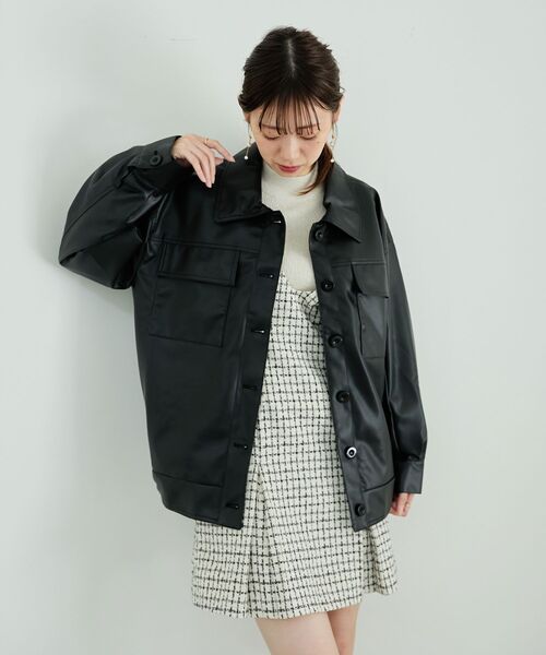 MAJESTIC LEGON(マジェスティックレゴン)の「フェイクレザーオーバーブルゾン(ブルゾン・レディース・アイボリー/ベージュ/ブラック・SMALL/MEDIUM)」の15枚目の写真