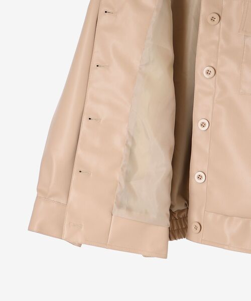 MAJESTIC LEGON(マジェスティックレゴン)の「フェイクレザーオーバーブルゾン(ブルゾン・レディース・アイボリー/ベージュ/ブラック・SMALL/MEDIUM)」の11枚目の写真