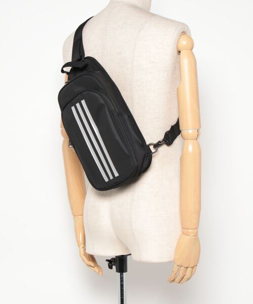 adidas（アディダス）の「adidas アディダス ボディバッグ 4L 68102