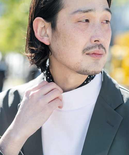 URBAN RESEARCH DOORS(アーバンリサーチドアーズ)の「『抗菌/防臭』LIFE STYLE TAILOR シルケットポンチストレッチモックネックTシャツ(Tシャツ/カットソー・メンズ・ホワイト・MEDIUM/LARGE)」の4枚目の写真