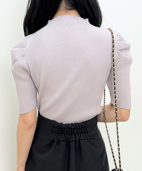 INGNI(イング)の「デコルテオープンパワショル5分袖ニット(ニット/セーター・レディース・ブラック/グレー系その他/アイボリー/ブルー・M)」の21枚目の写真