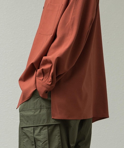 SLICK（スリック）の「リフラックスストレッチドルマンスリーブシャツ（シャツ/ブラウス・メンズ・ダークグリーン/アイボリー/ブラック/オレンジ・2/3/1）」の8枚目の写真