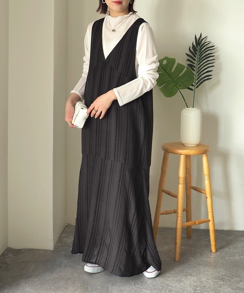 Riberry（リベリー）の「ストライプVネックノースリワンピース（ワンピース・レディース・アイボリー/ブラック・MEDIUM）」の6枚目の写真