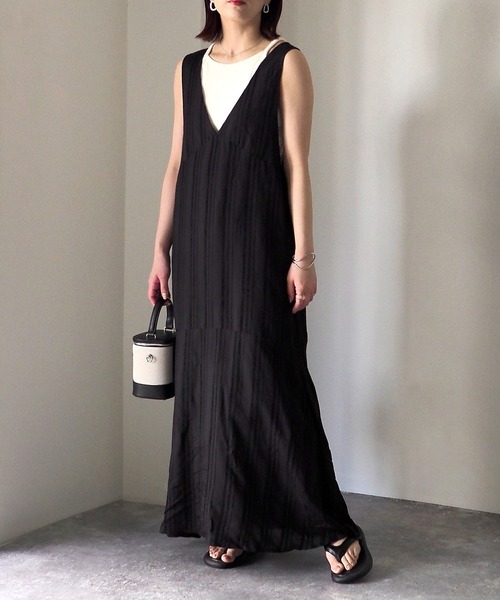 Riberry（リベリー）の「ストライプVネックノースリワンピース（ワンピース・レディース・アイボリー/ブラック・MEDIUM）」の18枚目の写真