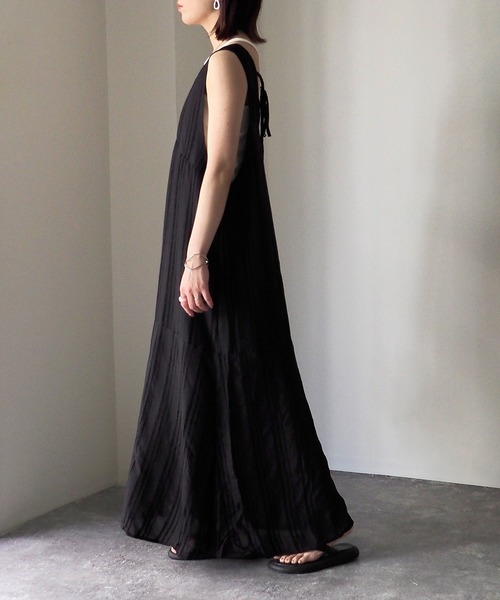 Riberry（リベリー）の「ストライプVネックノースリワンピース（ワンピース・レディース・アイボリー/ブラック・MEDIUM）」の20枚目の写真