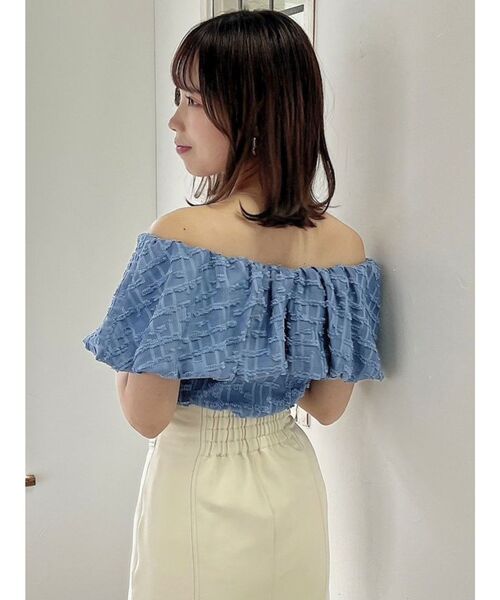 dazzlin（ダズリン）の「シアージャカードオフショルブラウス（シャツ/ブラウス・レディース・オフホワイト/ベージュ/ブルー・FREE）」の12枚目の写真