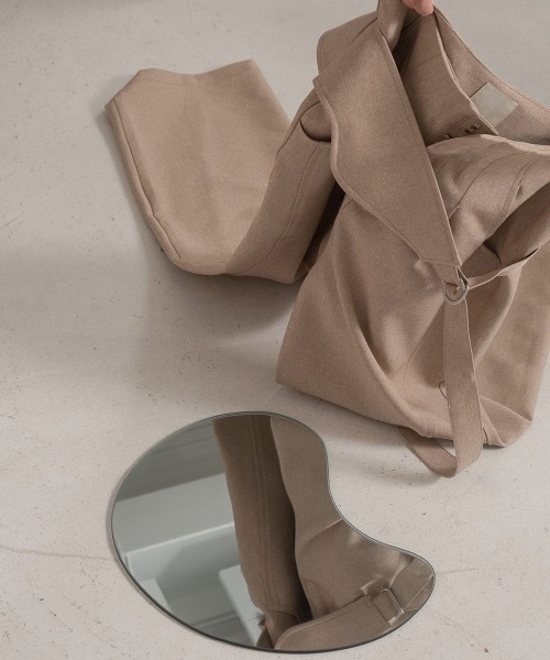 Amiur(エミレ)の「nuance belt straight pants(その他パンツ・レディース・ベージュ/クリーム/オレンジ系・S/M)」の8枚目の写真