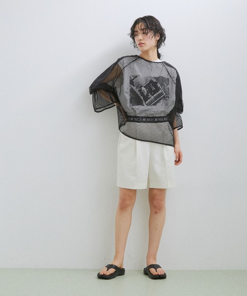 ADAM ET ROPE'(アダムエロペ)の「メッシュプルオーバー(その他トップス・レディース・ブラック/キナリ・FREE)」の19枚目の写真
