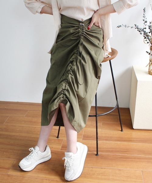 MODE ROBE（モードローブ）の「ドロストデザインスカート（スカート・レディース・アイボリー/カーキ/ブラック・FREE）」の13枚目の写真
