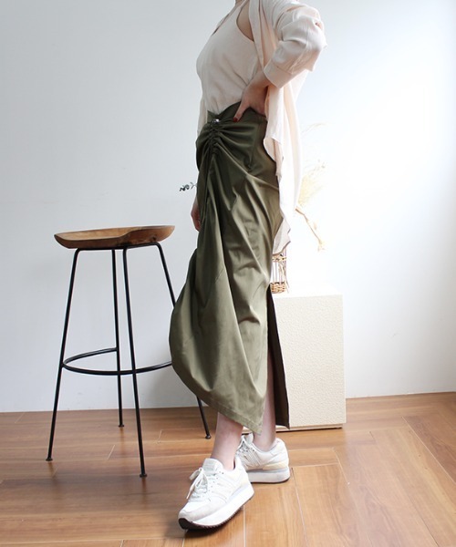 MODE ROBE（モードローブ）の「ドロストデザインスカート（スカート・レディース・アイボリー/カーキ/ブラック・FREE）」の19枚目の写真