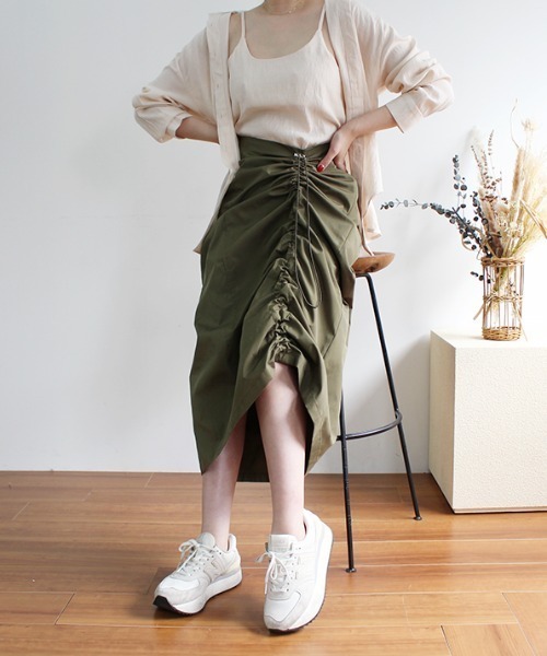 MODE ROBE（モードローブ）の「ドロストデザインスカート（スカート・レディース・アイボリー/カーキ/ブラック・FREE）」の20枚目の写真