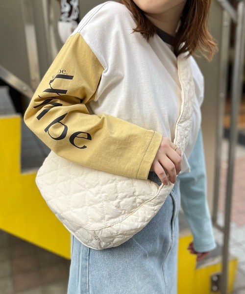 mi via loca（ミヴィアロカ）の「ドローコードキルティングバッグ（ショルダーバッグ・レディース・アイボリー/カーキ/ブラック・FREE）」の20枚目の写真