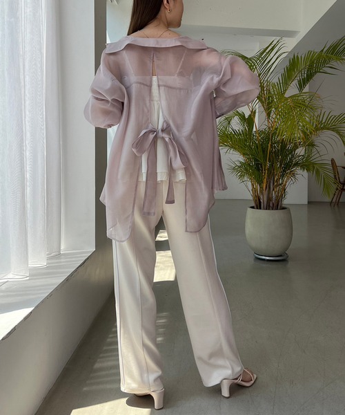 one after another NICE CLAUP（ワンアフターアナザーナイスクラップ）の「バックリボンシアーシャツ（シャツ/ブラウス・レディース・オフホワイト/アイボリー/イエロー/モカ・FREE）」の19枚目の写真