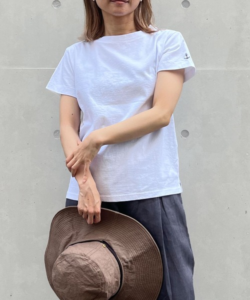 LA MARINE FRANCAISE(マリン フランセーズ)の「【Limhome】別注半袖カットソー(Tシャツ/カットソー・レディース・キャメル/ラベンダー/チャコールグレー/ホワイト/グリーン・0/1)」の2枚目の写真