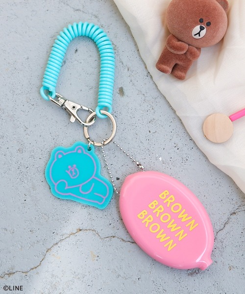 ACCOMMODE(アコモデ)の「【So Good! LINE FRIENDS 】LINEブラウン ラバーコインチャーム(コインケース・レディース・ピンク/グリーン/パープル・FREE)」の1枚目の写真
