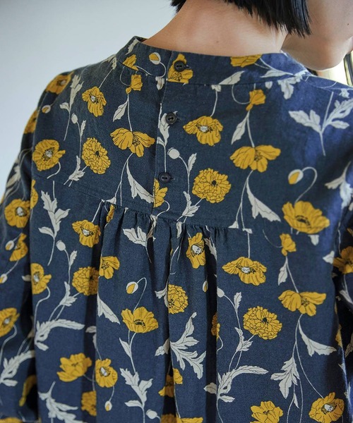 Sunny clouds（サニークラウズ）の「サニークラウズ　ｆｅａｔ．　ＨＯＫＫＯＨ　黄色いヒナゲシトップス〈レディース〉（その他トップス・レディース・イエロー×ブラック・LARGE/NM/MEDIUM/X-LARGE）」の8枚目の写真