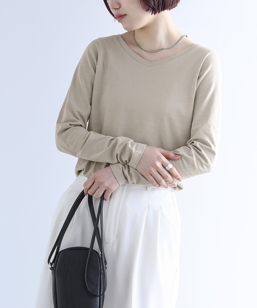 n'OrLABEL（ノアールレーベル）の「『シンプルVネックロンT』（Tシャツ/カットソー・レディース・グレイッシュベージュ/ブルーグリーン/ブラック/グレイッシュブルー/ホワイト/ラベンダー/モカ/ダークグレー・M/L/LL）」の5枚目の写真