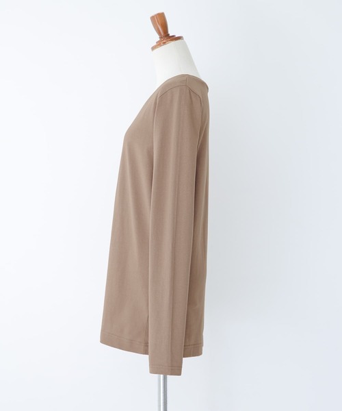 n'OrLABEL（ノアールレーベル）の「『シンプルVネックロンT』（Tシャツ/カットソー・レディース・グレイッシュベージュ/ブルーグリーン/ブラック/グレイッシュブルー/ホワイト/ラベンダー/モカ/ダークグレー・M/L/LL）」の10枚目の写真