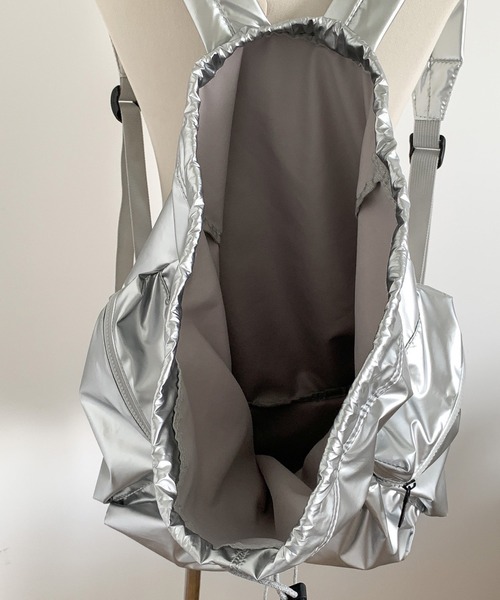 Chick（チック）の「ドローストリングナップザック（バックパック/リュック・レディース・シルバー/ブラック・FREE）」の3枚目の写真