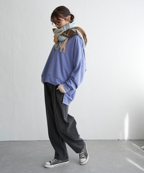 LBC（エルビーシー）の「裏毛ゆるプルオーバー（スウェット・レディース・オフホワイト/チャコールグレー/パープル・M）」の9枚目の写真