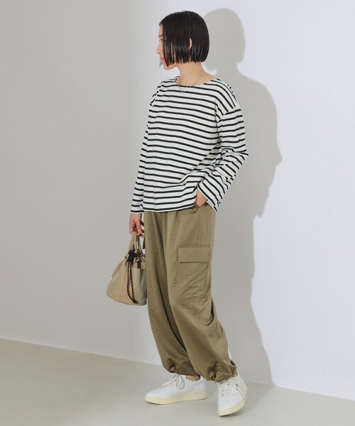 B:MING by BEAMS(ビーミングバイビームス)の「サテン カーゴ パンツ(カーゴパンツ・レディース・オリーブ/ホワイト系その他5/ネイビー・MEDIUM/SMALL)」の14枚目の写真