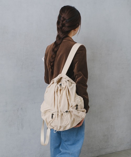 Actually（アクチュアリー）の「くしゅくしゅリュック（バックパック/リュック・レディース・ブラック/ベージュ/ブルー・フリー）」の13枚目の写真