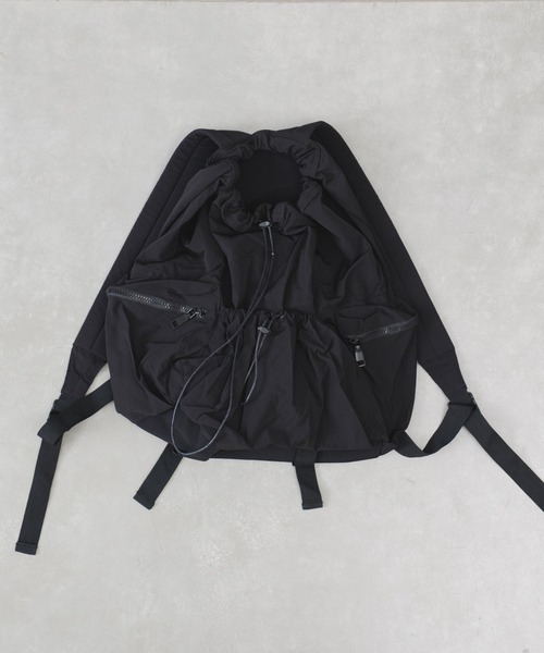 Actually（アクチュアリー）の「くしゅくしゅリュック（バックパック/リュック・レディース・ブラック/ベージュ/ブルー・フリー）」の8枚目の写真