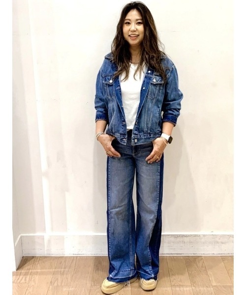 GAP（ギャップ）の「ウォッシュウェル ハイライズ ストライド ワイドデニム（デニムパンツ・レディース・インディゴブルー・25/29/30/26/24/28/23/27）」の16枚目の写真