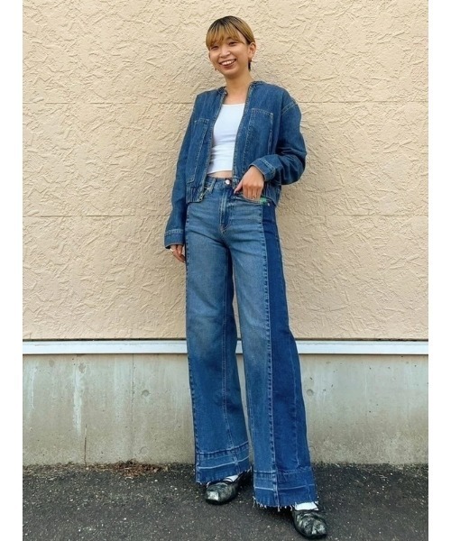 GAP（ギャップ）の「ウォッシュウェル ハイライズ ストライド ワイドデニム（デニムパンツ・レディース・インディゴブルー・25/29/30/26/24/28/23/27）」の13枚目の写真