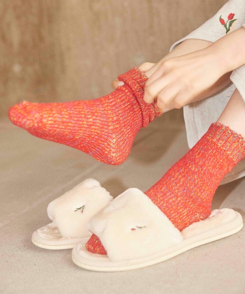 Casselini（キャセリーニ）の「Casselini HOME(キャセリーニ ホーム)フェイクファースリッパ（ルームシューズ/スリッパ・レディース・ラベンダー/アイボリー・FREE）」の5枚目の写真