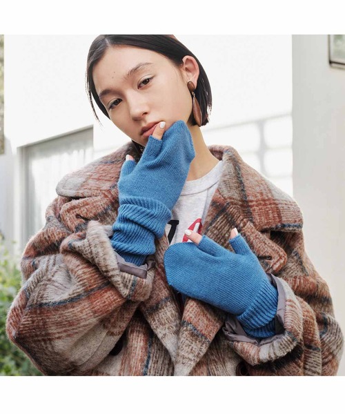 MEDE19F(メデジュウキュウ)の「MEDE19F バイカラーロング手袋(手袋・レディース・イエロー/ブルー/グリーン・ONE SIZE)」の11枚目の写真