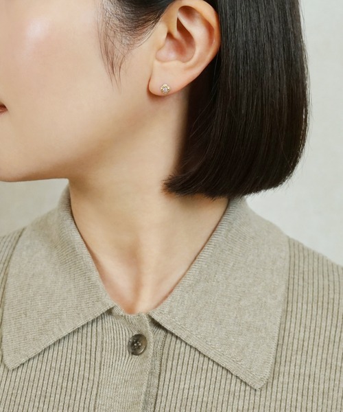 TAKE-UP（テイクアップ）の「K18・K10 ライトアメジスト ミルフラワー ワンポイントピアス( YG)（ピアス（両耳用）・レディース・イエローゴールド・FREE）」の5枚目の写真