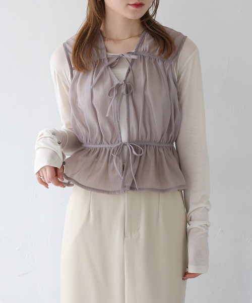 CLEIO(クレイオ)の「【CLEIO】リボンギャザーシアーミニベスト/RIBBON GATHERED SHEER MINI VEST/940-11643(シャツ/ブラウス・レディース・ブラック/アイボリー/サックスブルー/グレイッシュベージュ・FREE)」の10枚目の写真