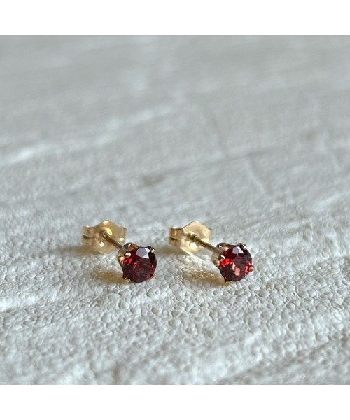 tone(トーン)の「【mastea】14KGF/天然石スタッドピアス(MA)(ピアス(両耳用)・レディース・グリーン系その他/グリーン系その他2/パープル/ピンク/レッド/クリア/グリーン系2/ブラウン/グリーン/ライトグリーン/ライトブルー・FREE)」の10枚目の写真