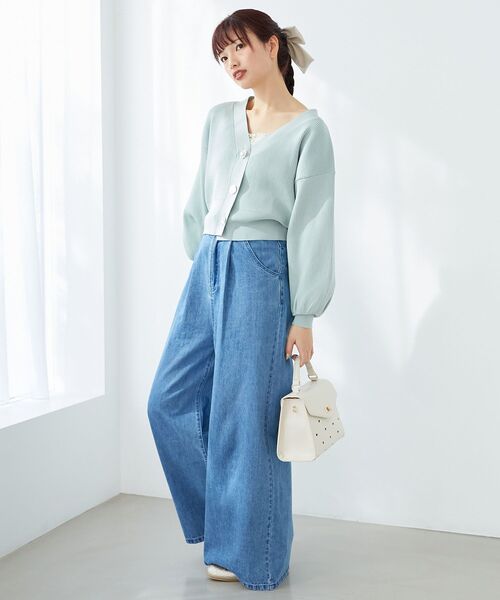 MAJESTIC LEGON(マジェスティックレゴン)の「ビジューボタンカーディガン(カーディガン/ボレロ・レディース・アイボリー/グリーン/ピンク/ブルー・MEDIUM)」の3枚目の写真