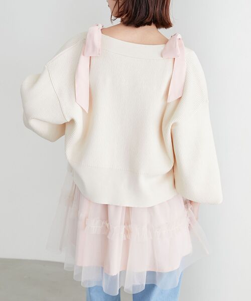 MAJESTIC LEGON(マジェスティックレゴン)の「ビジューボタンカーディガン(カーディガン/ボレロ・レディース・アイボリー/グリーン/ピンク/ブルー・MEDIUM)」の21枚目の写真