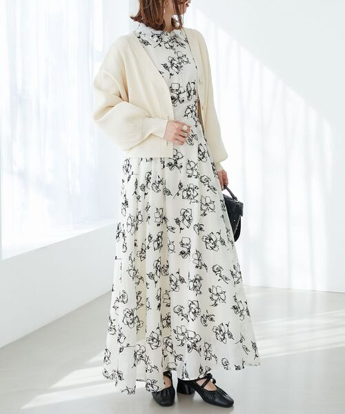 MAJESTIC LEGON(マジェスティックレゴン)の「ビジューボタンカーディガン(カーディガン/ボレロ・レディース・アイボリー/グリーン/ピンク/ブルー・MEDIUM)」の6枚目の写真